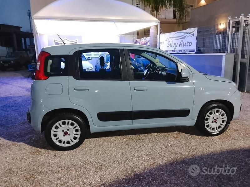 Usata Fiat Panda 69 CV (50 kW) 2019 Grigio Utilitaria