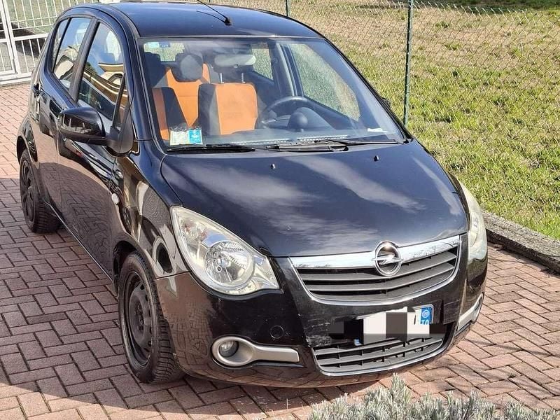 Usata Opel Agila Enjoy 65 CV (47 kW) 2009 Utilitaria