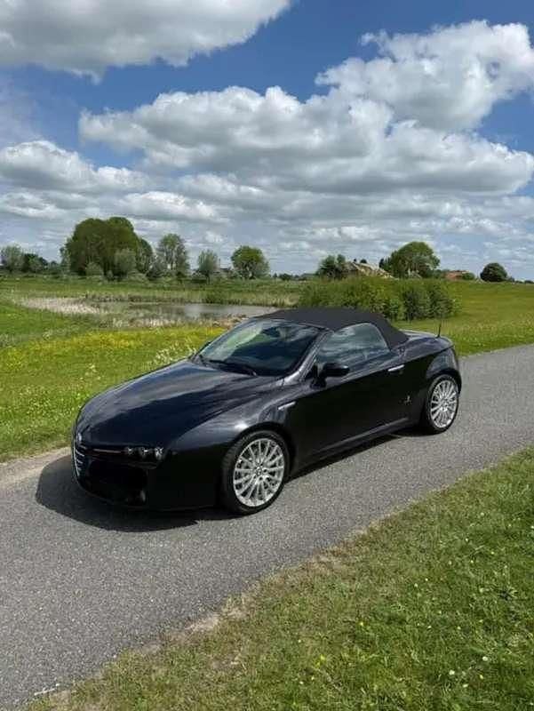 Usata Alfa Romeo Spider Exclusive 260 CV (191 kW) 2007 Nero Cabrio