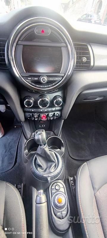 Usata Mini Cooper 116 CV (85 kW) 2017 Utilitaria