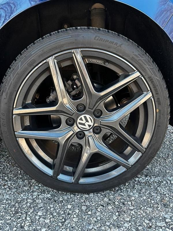 Usata VW Golf VIII 90 CV (66 kW) 2023 Blu Berlina