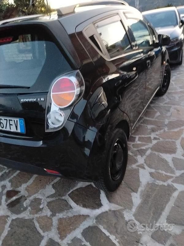 Usata Chevrolet Spark 68 CV (50 kW) 2010 Nero Utilitaria