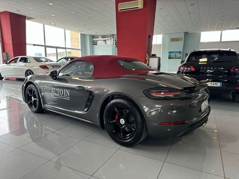 Usata Porsche 718 Boxster 299 CV (219 kW) 2019 Grigio Cabrio