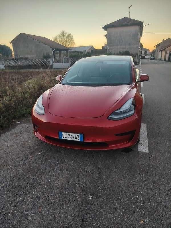 Usata 2020 Tesla Model 3 Standard Range Tre volumi | 20.000 € (Super prezzo) - Immagine 1/4