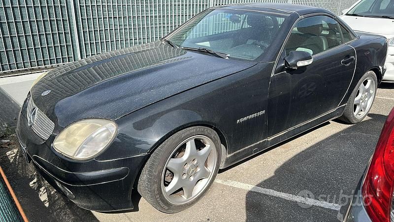 Usata Mercedes SLK230 2002 Nero Cabrio