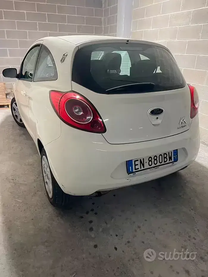 Usata Ford Ka 69 CV (50 kW) 2012 Bianco Utilitaria