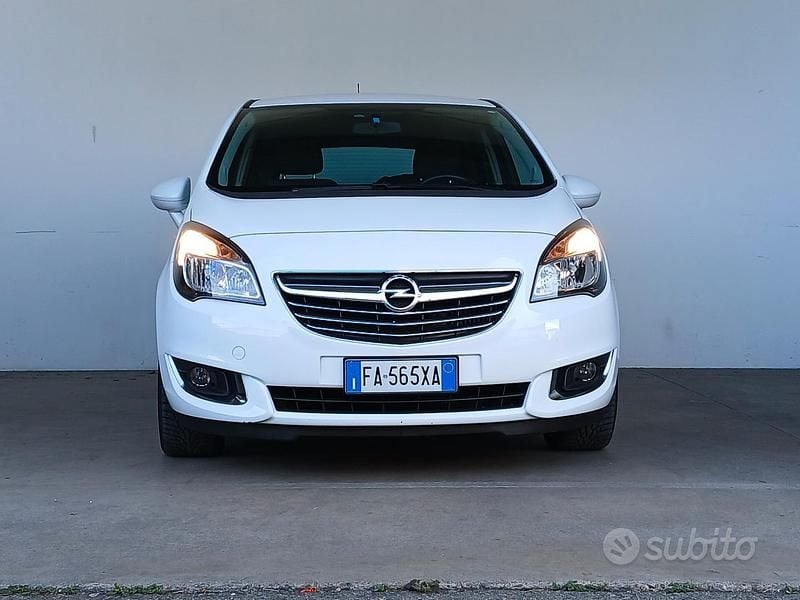 Usata Opel Meriva Cosmo 95 CV (69 kW) 2015 Bianco Monovolume