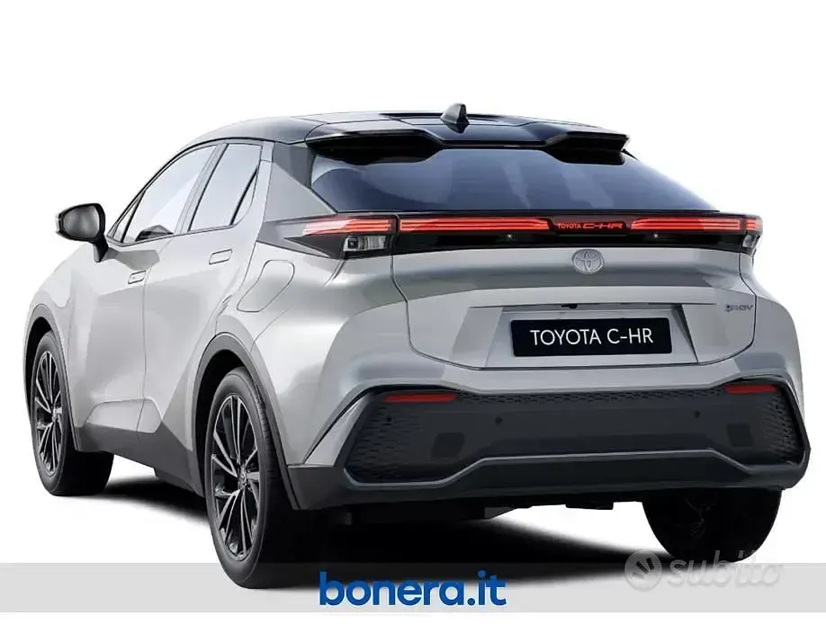 Nuova Toyota C-HR Lounge 223 CV (164 kW) 2026 Argento SUV