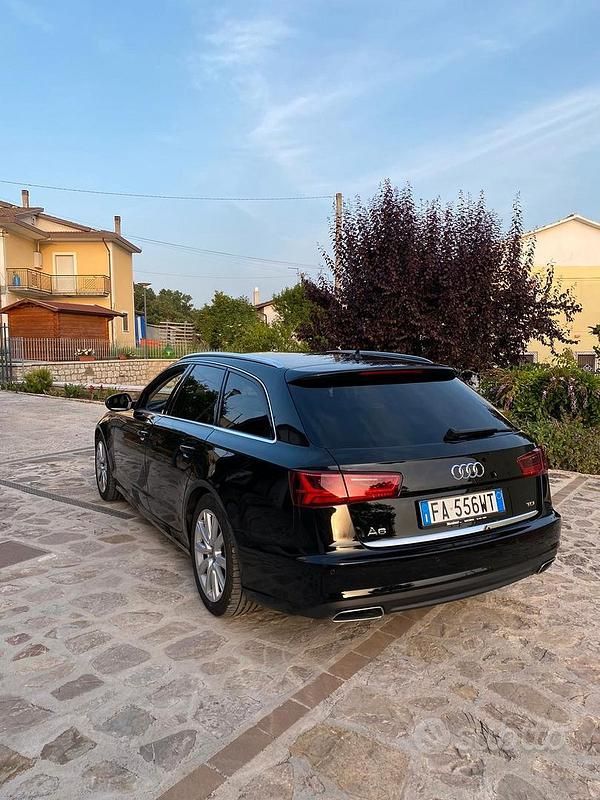 Usata Audi A6 218 CV (160 kW) 2015 Nero Station wagon