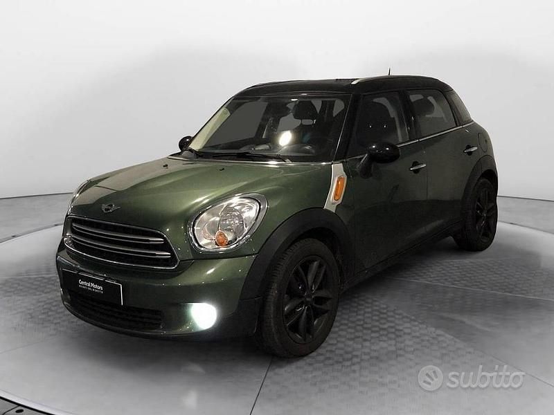 Usata Mini Park Lane Countryman 111 CV (81 kW) 2016 Verde SUV