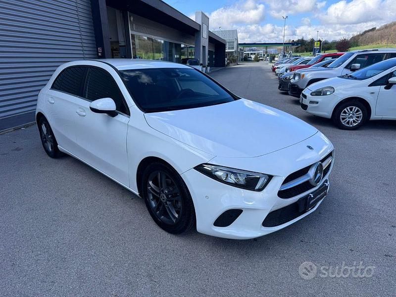 Occasion Mercedes A180 Premium 116 ch (85 kW) 2019 Blanc Berline