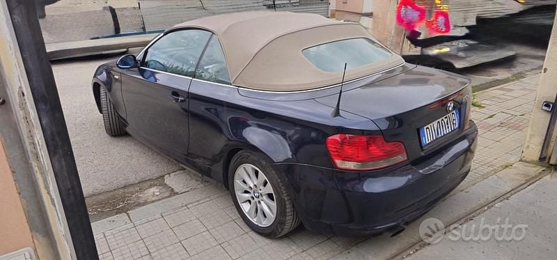 Usata BMW 120 Cabriolet 176 CV (129 kW) 2009 Blu Cabrio