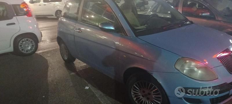 Usata Lancia Ypsilon 2003 Utilitaria