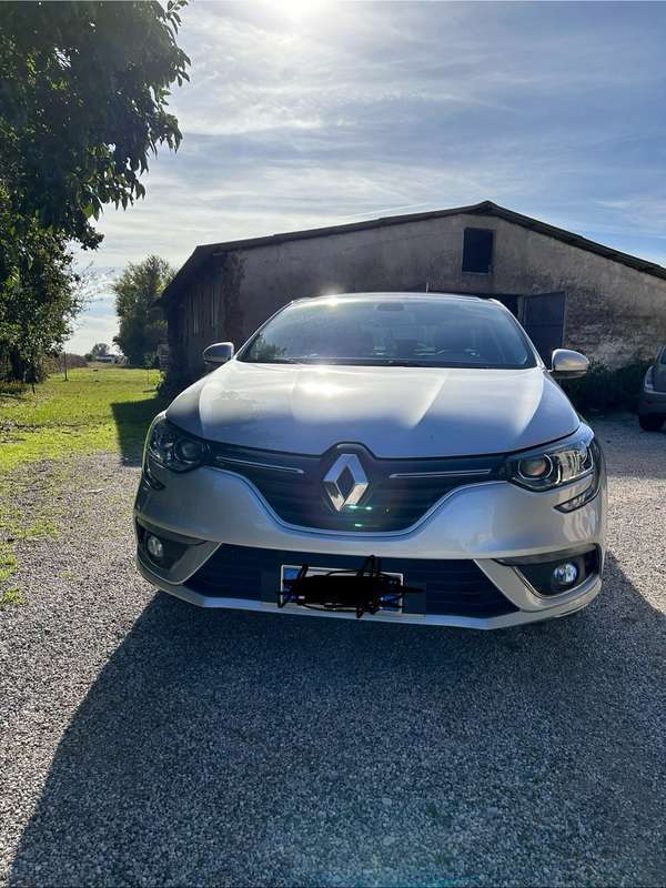 Usato 2018 Renault Mégane Coupé 1.5 Diesel 110 CV (13.900 €)