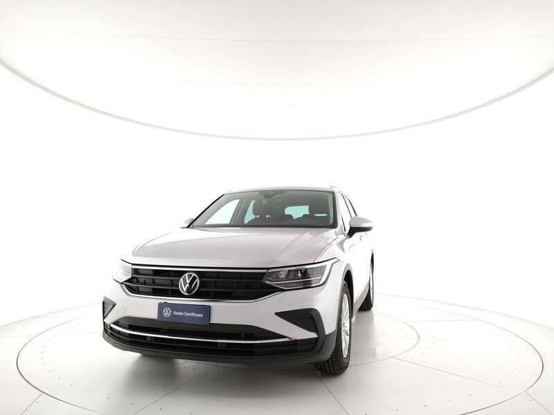 8e reflex silver metallizzato Usata 2021 VW Tiguan Life SUV | 24.000 € (Ottimo prezzo) - Immagine 1/4