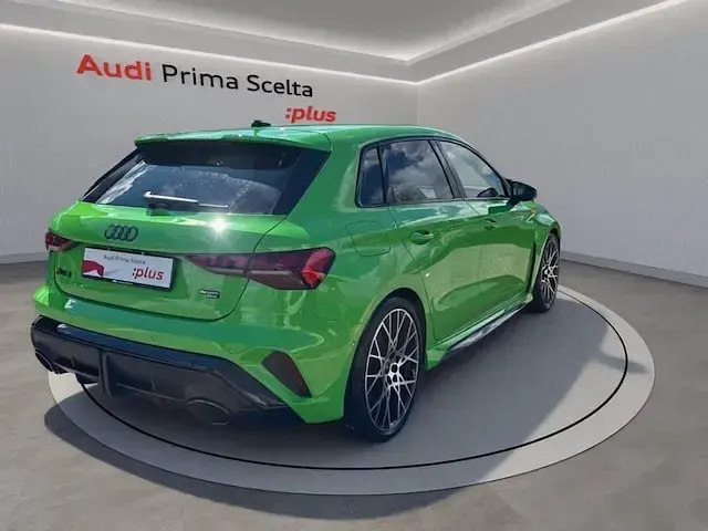 Usata Audi RS3 Sportback Comfort 400 CV (294 kW) 2025 Verde kyalami Utilitaria