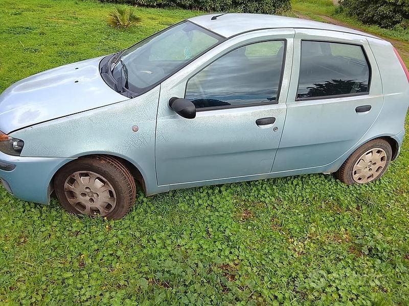 Usata Fiat Punto 60 CV (44 kW) 2003 Utilitaria