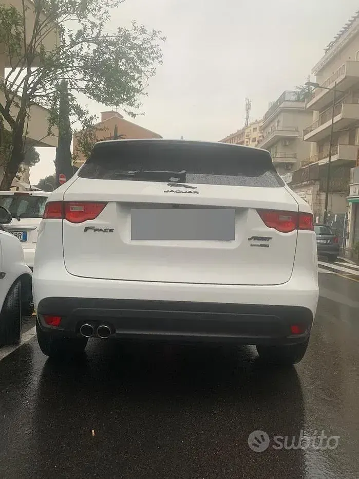 Usata Jaguar F-Pace 180 CV (132 kW) 2017 Bianco SUV