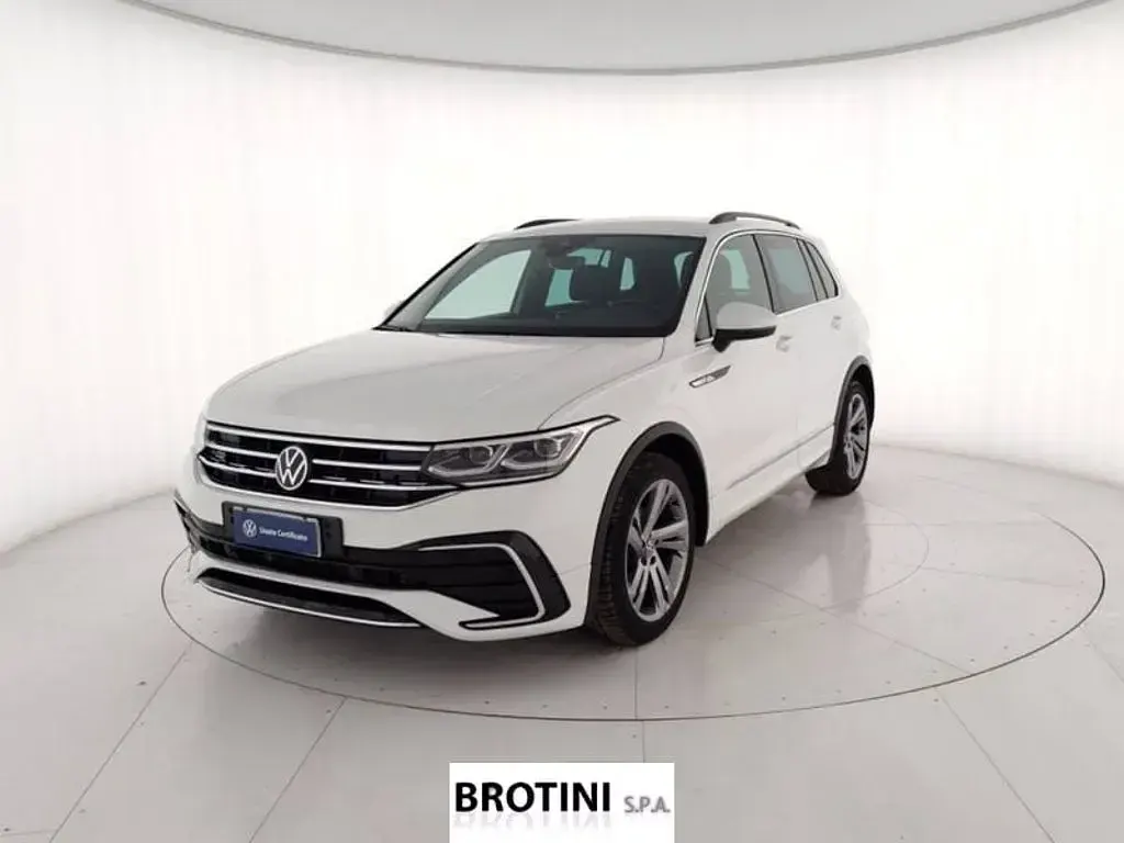 Begagnad VW Tiguan 150 HK (110 kW) 2023 SUV