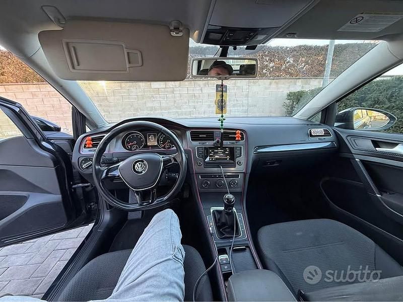 Usata VW Golf VII 122 CV (89 kW) 2013 Nero Berlina