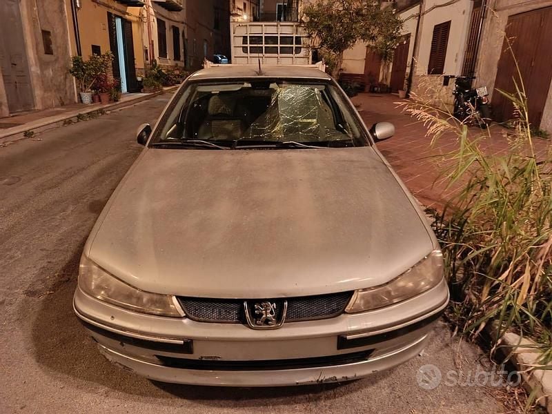 Grigio Usata 1999 Peugeot 406 Tre volumi | 2000 € - Immagine 1/4