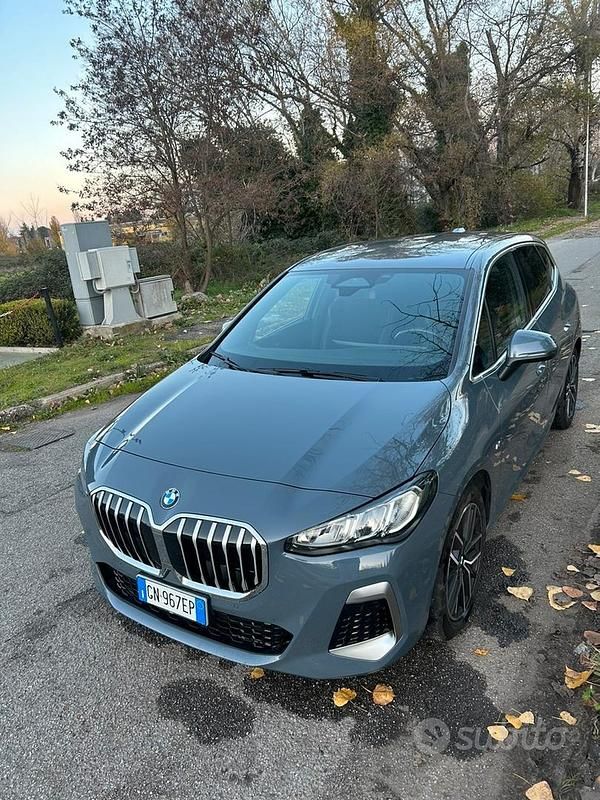 Usata BMW 218 Efficient Dynamics 2023 Grigio Station wagon