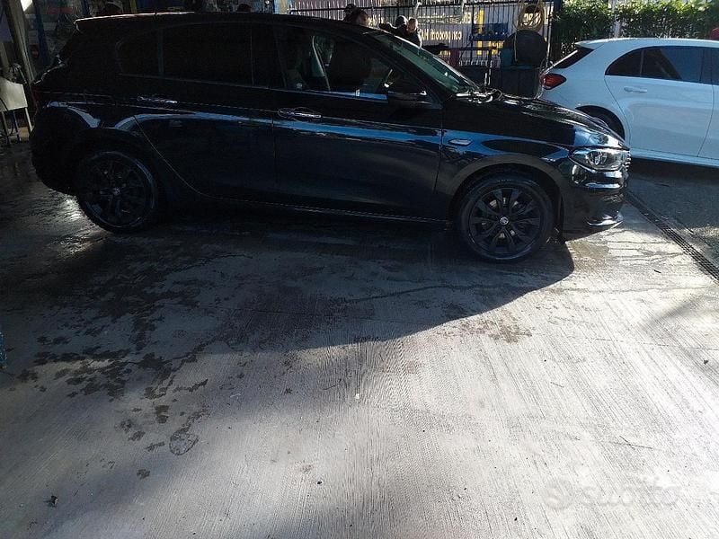 Nero Usata 2017 Fiat Tipo Tre volumi | 9500 € (Super prezzo) - Immagine 1/3