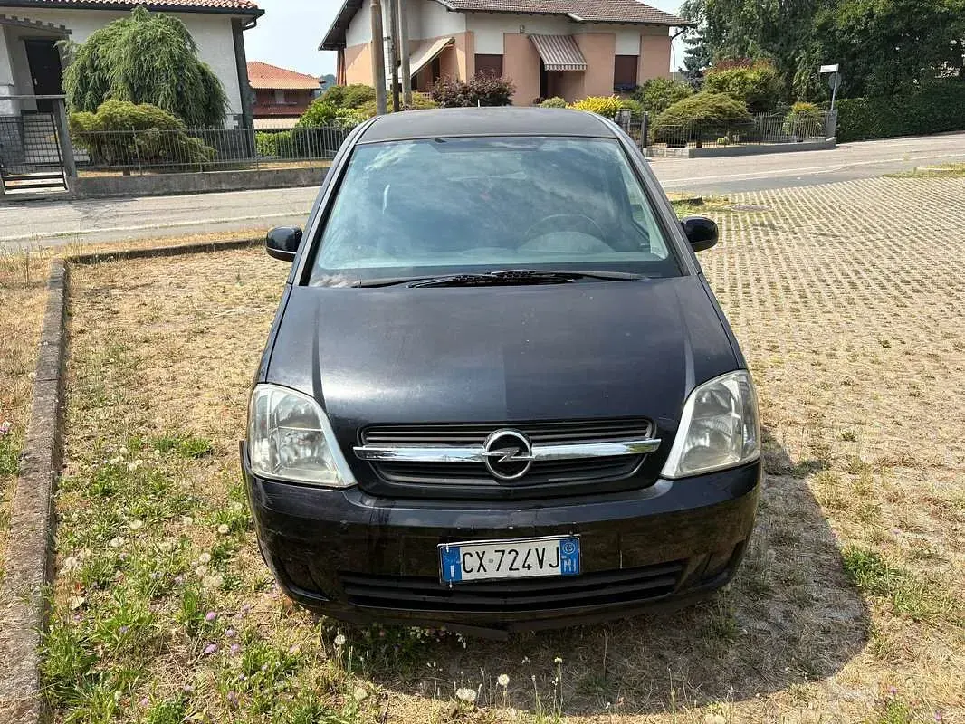 Usata Opel Meriva Club 90 CV (66 kW) 2005 Nero Monovolume