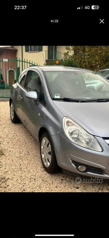 Usata Opel Corsa Sport 80 CV (58 kW) 2009 Grigio Berlina