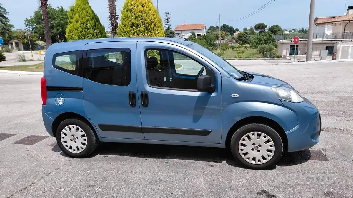 Usata Fiat Qubo Dynamic 77 CV (56 kW) 2011 Blu Monovolume