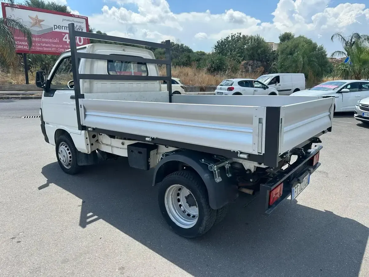 Usata Piaggio Porter 82 CV (60 kW) 2019 Bianco SUV