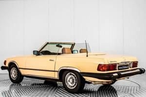 Usata Mercedes SL380 218 CV (160 kW) 1982 Beige Cabrio