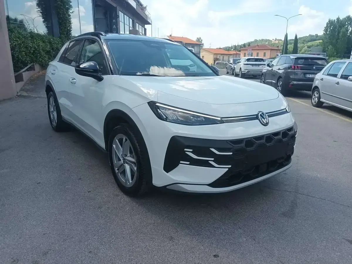 Nuova VW T-Roc Life 150 CV (110 kW) 2026 Bianco SUV