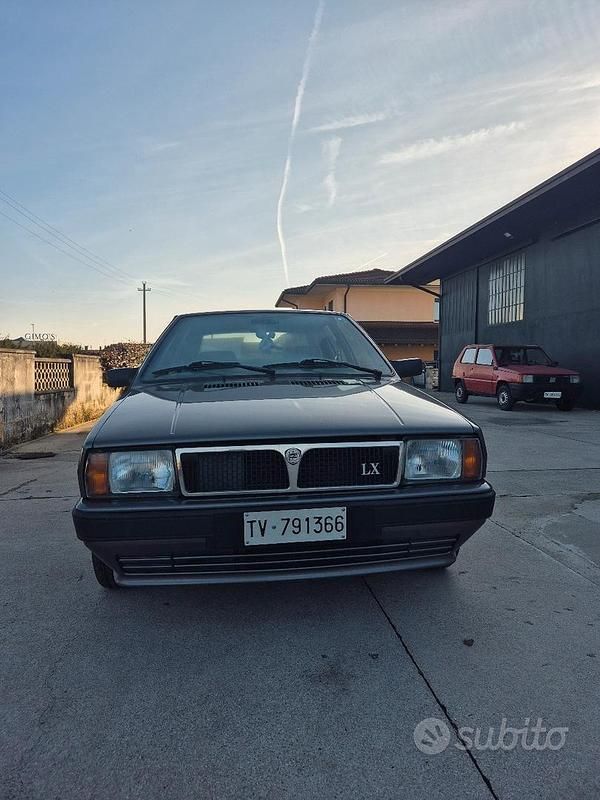 Usata Lancia Delta 1989 Grigio Utilitaria