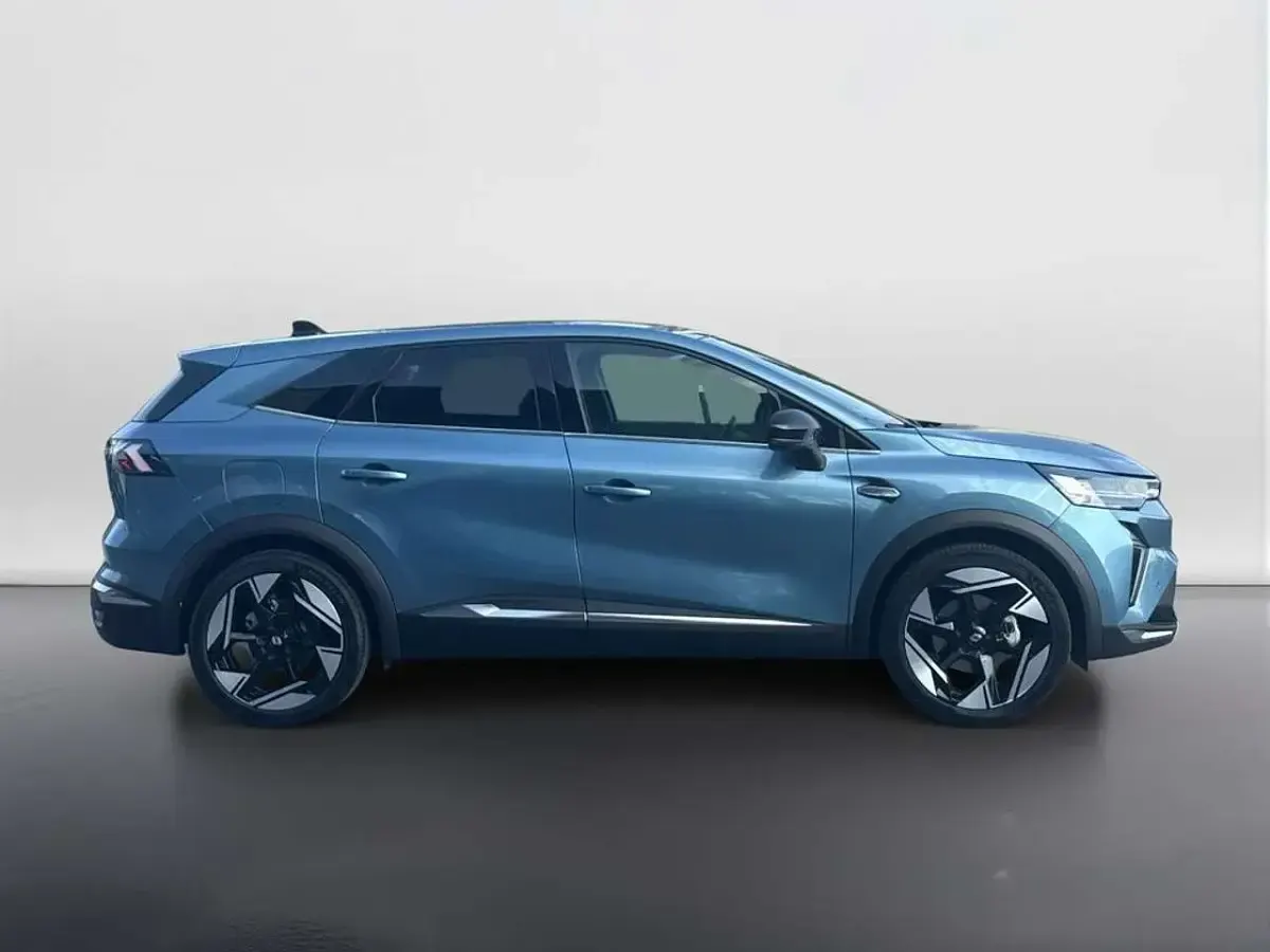 Usata Renault Symbioz Iconic 143 CV (105 kW) 2024 Blu mercure SUV