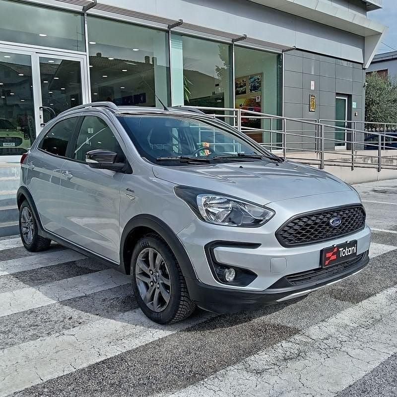 Usata Ford Ka Plus Active 86 CV (63 kW) 2019 Bianco Utilitaria