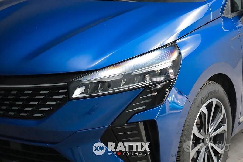 Usata Renault Clio V Techno 90 CV (66 kW) 2025 Blu Berlina