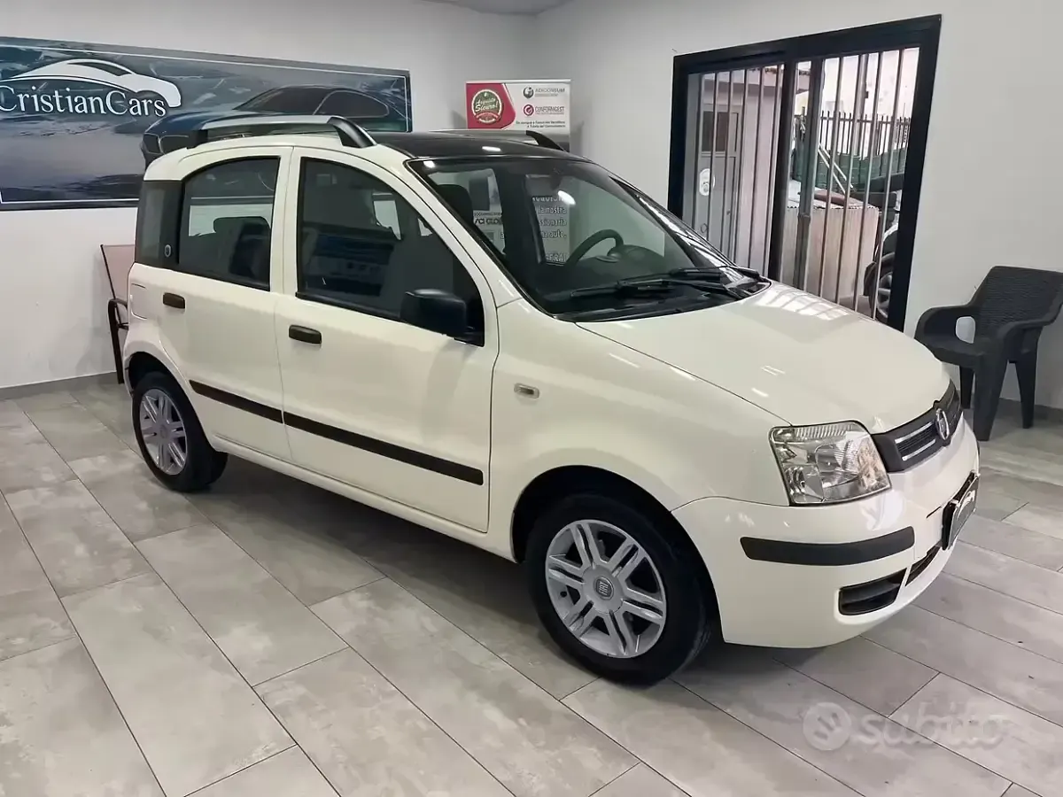Usata Fiat Panda Emotion 60 CV (44 kW) 2008 Bianco Utilitaria