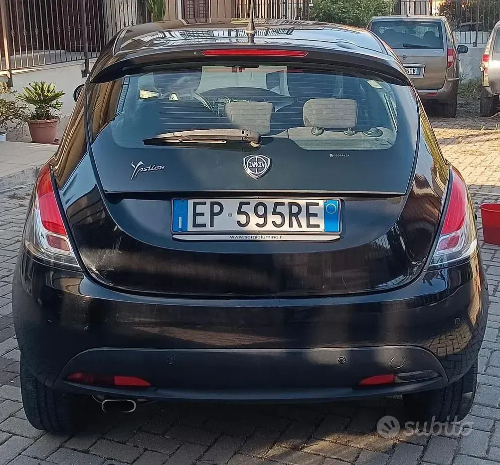 Usata Lancia Ypsilon S 69 CV (50 kW) 2013 Nero Utilitaria