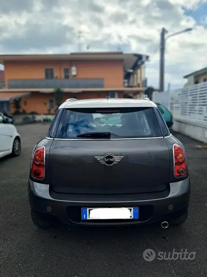 Usata Mini Cooper D Countryman 90 CV (66 kW) 2011 Grigio SUV