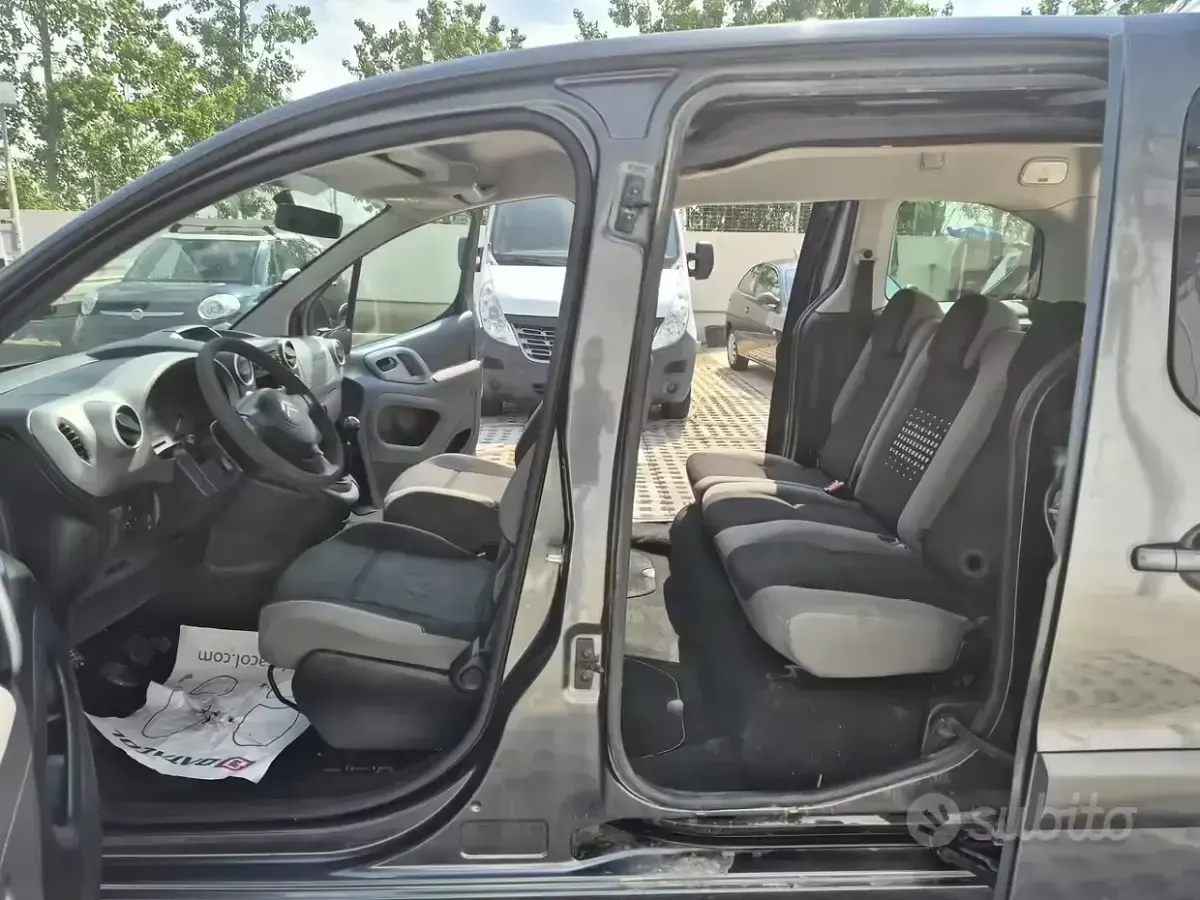 Usata Citroën Berlingo Feel 92 CV (67 kW) 2015 Blu Monovolume