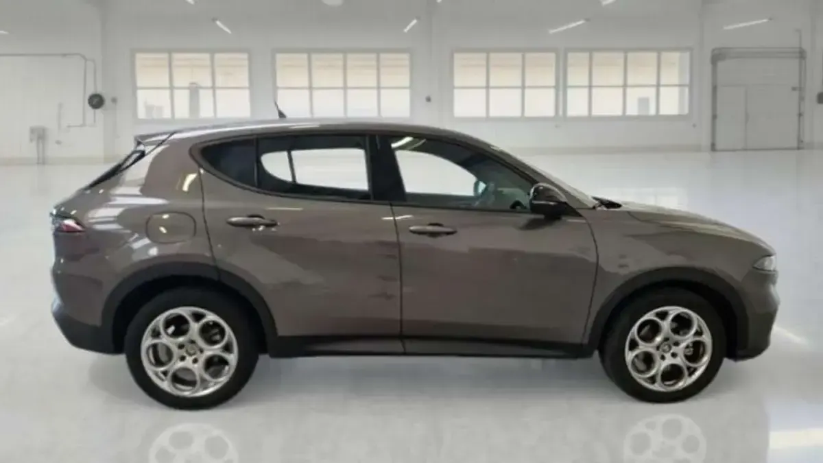 Usata Alfa Romeo Tonale Sprint 131 CV (96 kW) 2023 Grigio SUV