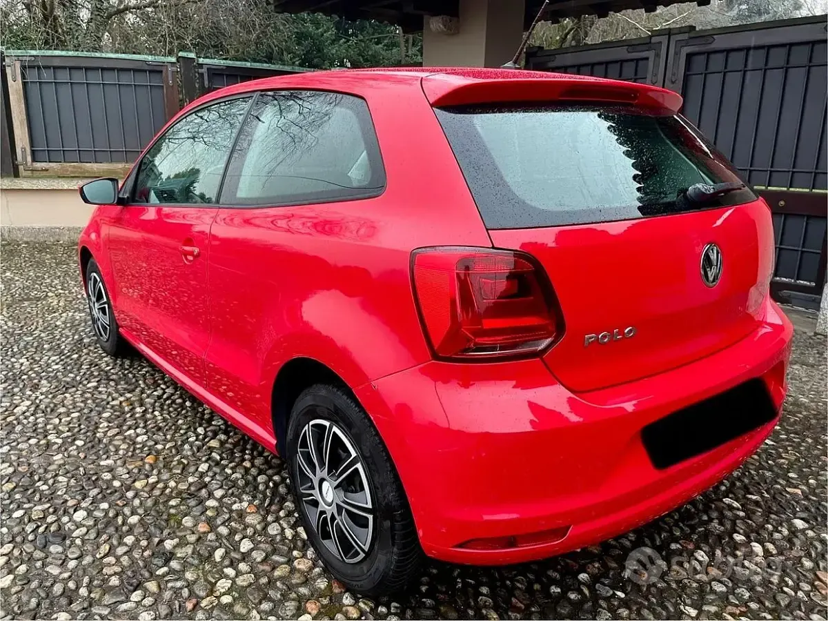 Usata VW Polo Trendline 60 CV (44 kW) 2017 Rosso Berlina
