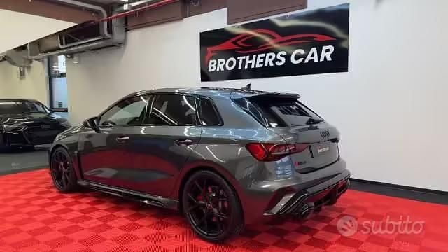 Usata Audi RS3 Ambiente 400 CV (294 kW) 2025 Grigio Berlina