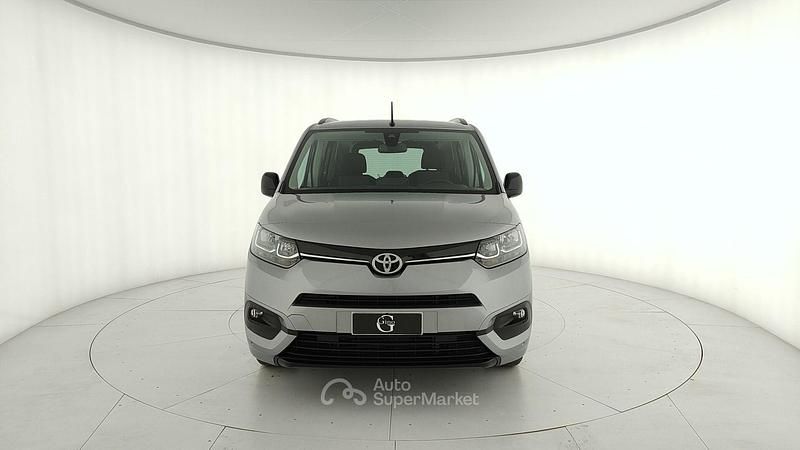 Usata Toyota Proace Verso City 100 kW (136 CV) 2024 Gray Station wagon