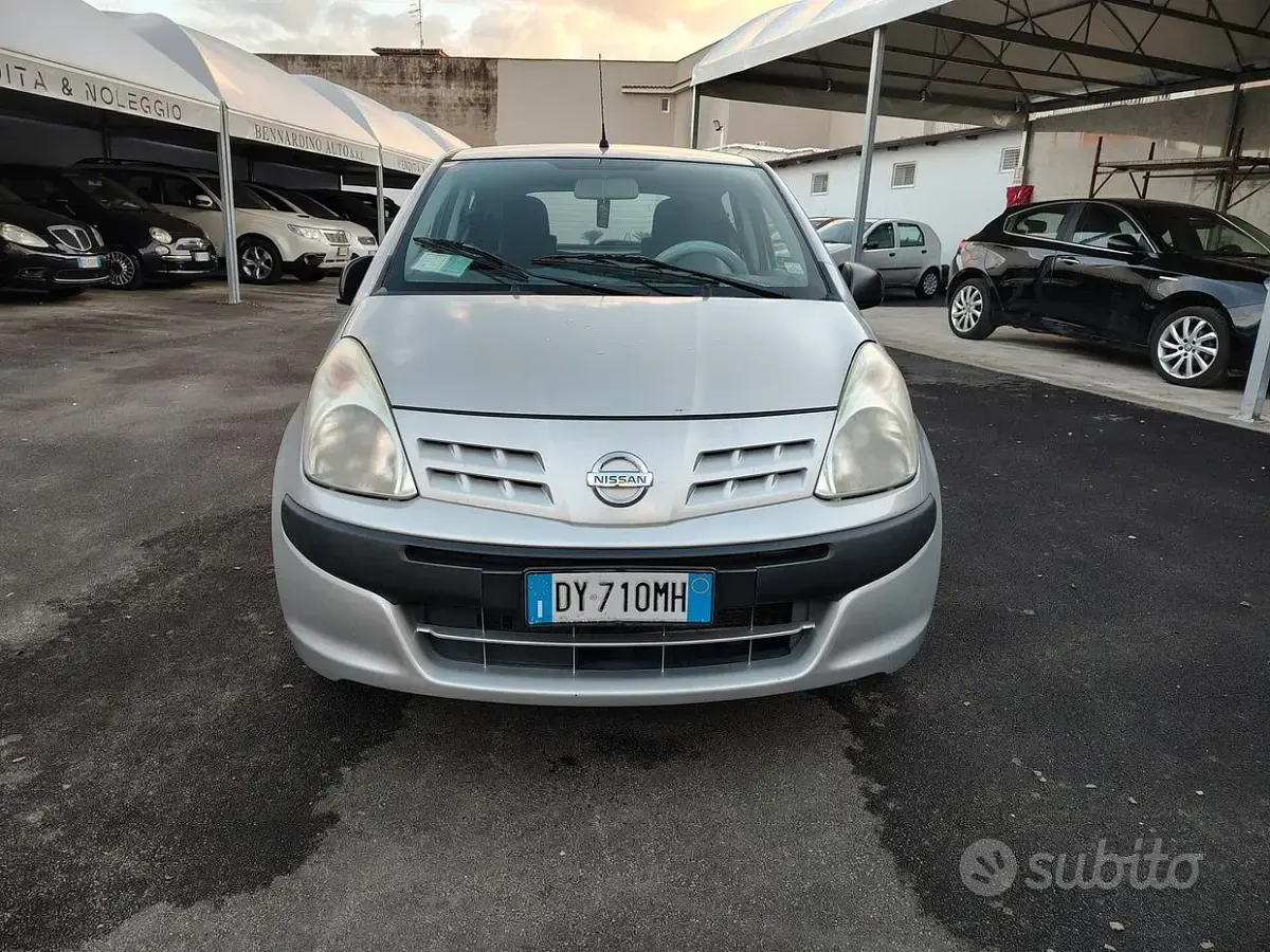 Usata Nissan Pixo 68 CV (50 kW) 2010 Grigio Utilitaria
