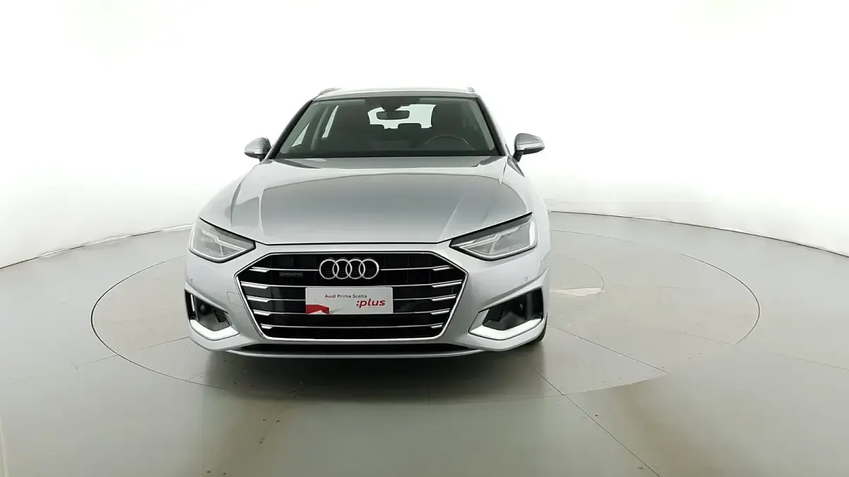 Usata Audi A4 Advanced 204 CV (150 kW) 2022 Argento cavo/nero mito Station wagon