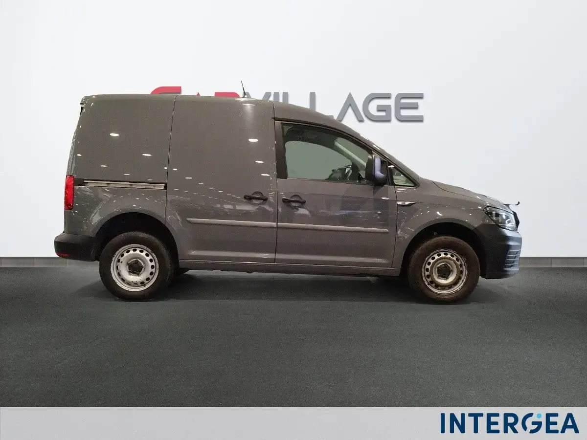 Usata VW Caddy 122 CV (89 kW) 2019 Grigio Monovolume
