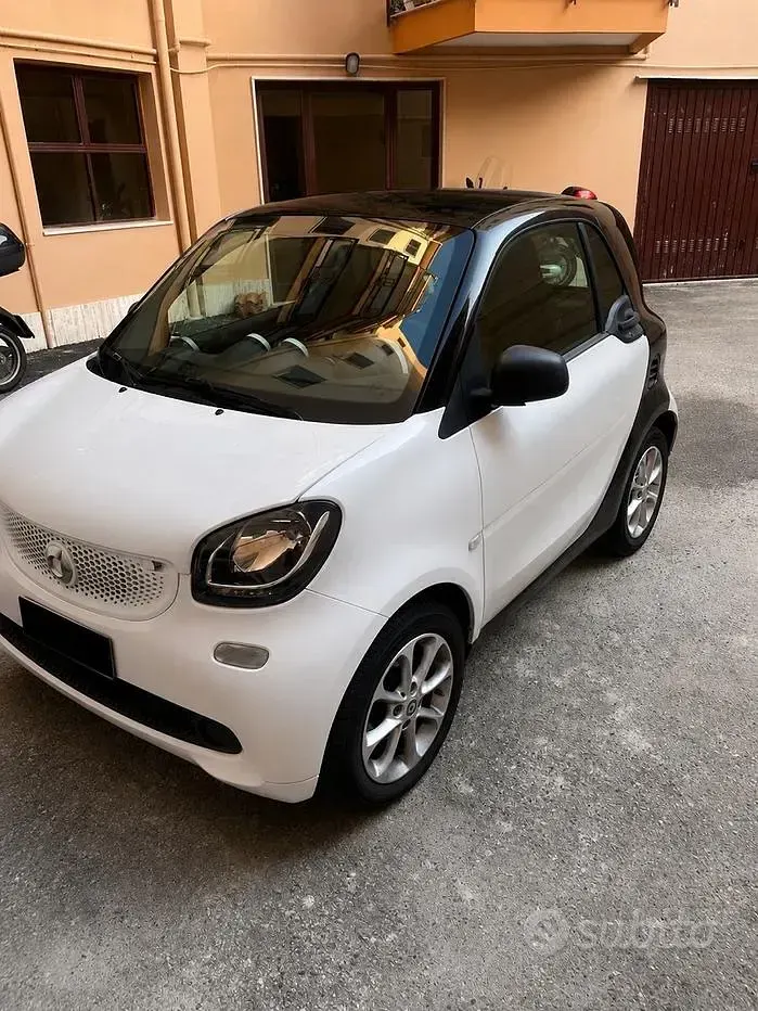 Usata Smart ForFour 71 CV (52 kW) 2015 Utilitaria