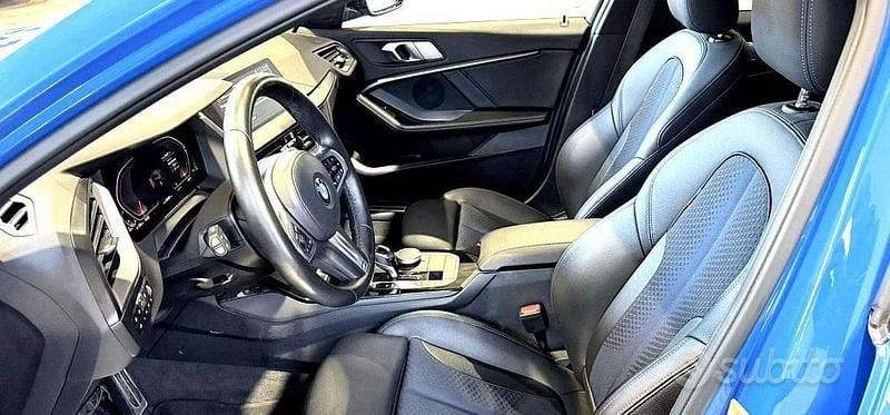 Usata BMW 118 M Sport 150 CV (110 kW) 2020 Blu/azzurro Utilitaria